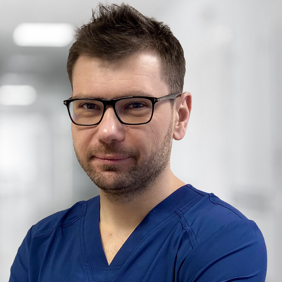 dr n. med. Przemysław Krakowski, specjalista ortopedii i traumatologii narządu ruchu