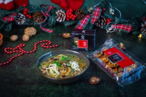 Zupa-grzybowa-z-makaronem-Mie-scaled