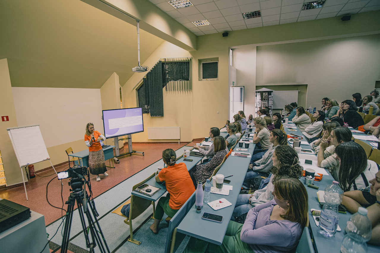 konferencja Zareggiuj Się by BLISKO