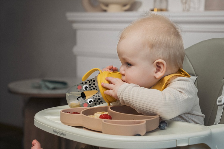 Bidon niekapek od Canpol babies - niezastąpiony w wyprawce przedszkolaka