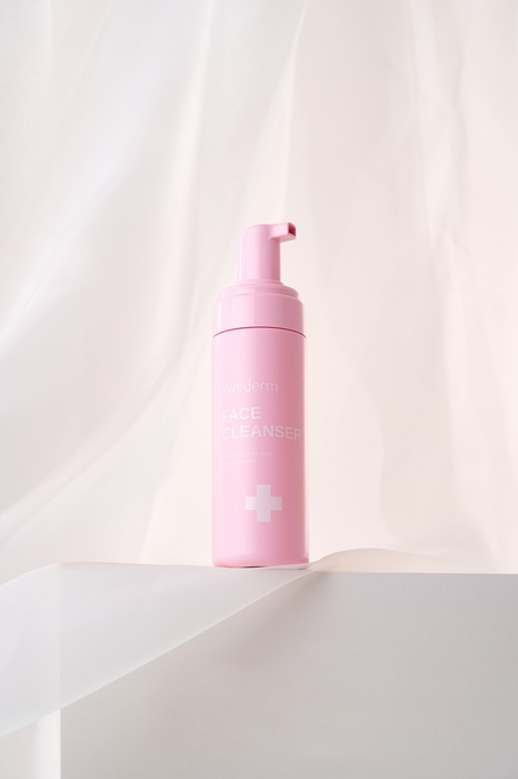 FACE CLEANSER – PIANKA DO DEMAKIJAŻU